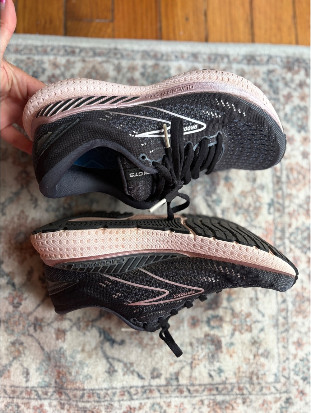 Womens size 6.5 Brooks Black and Rose Gold Running Sneakers - Picture 7 of 9